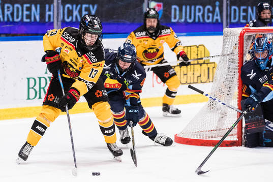 Luleås Jenna Pirttijärvi och Djurgårdens Wilma