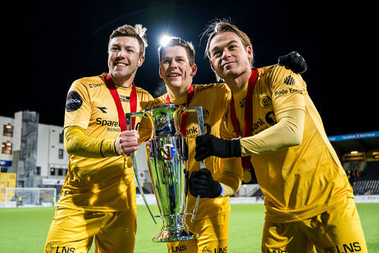 Fredrik Bjørkan, Sondre Brunstad Fet and Patrick Berg of Bodø/Glimt celebrates with the trophy