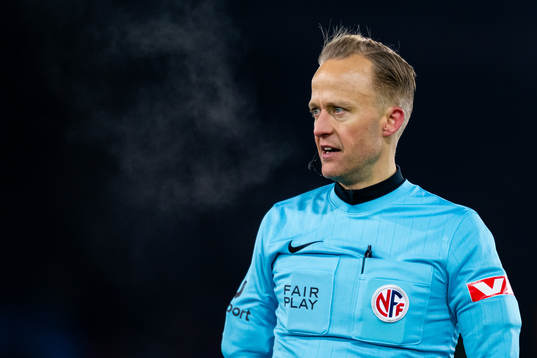Referee Ola Hobber Nilsen