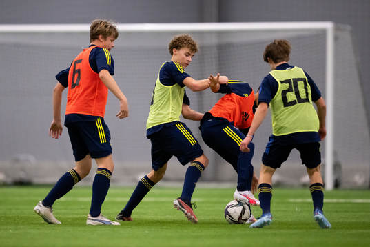 Vincent Seger Ibrahimovic during a practice session with the Swedish Under-15 national team on December 4, 2023 in Stockholm. 
