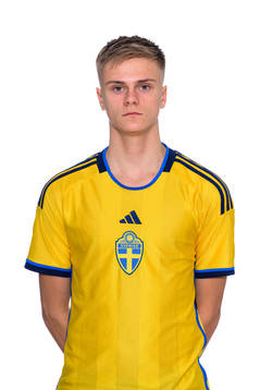 Kevin Andersson-Lönnergård poserar för ett porträtt