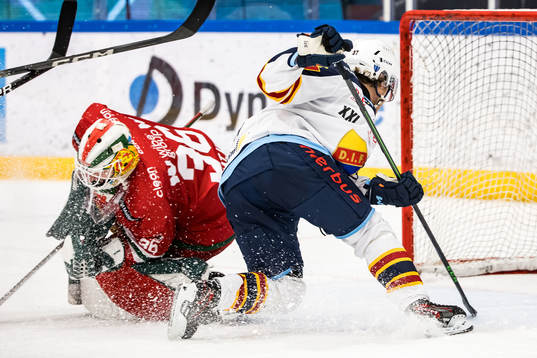 Mora IKs målvakt Waltteri Ignatjew och Djurgårdens IFs