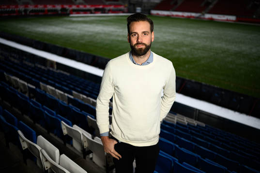 Mikael Dahlberg, sportsligt ansvarig i Helsingborg poserar för ett porträtt den 6 december 2023 i Helsingborg. 