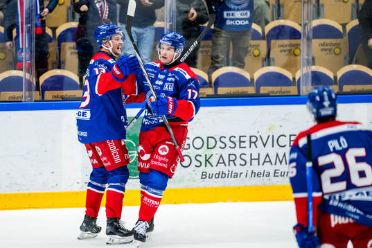 Oskarshamns Jonas Engström jublar