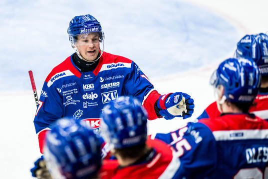 Oskarshamns Jonas Engström jublar