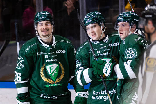 Färjestads Liam Öhgren jublar