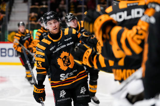 Skellefteås Filip Sandberg jublar
