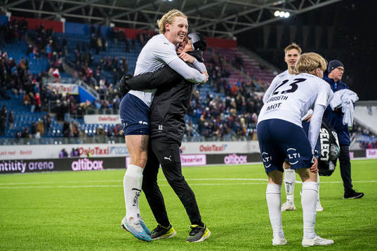 Sebastian Jarl and Amund Skiri, head coach of Kristiansund,
