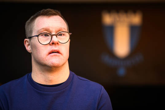 Christoffer Karlsson, planskötare på Eleda Stadion