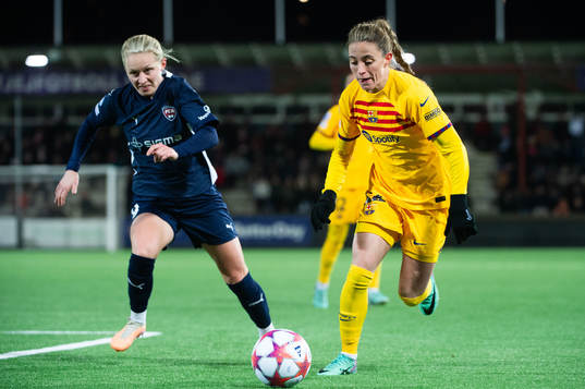 Emilia Larsson of FC Rosengård and Ona Batlle of Barcelona