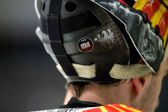 Ett klistermärke för Börje Salming ALS-stiftelse på