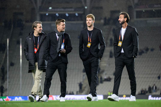Assistant coach Jesper Ljung, Samuel Gustafson of Häcken,
