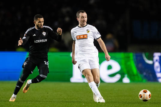 Juninho of Qarabag and Even Hovland of Häcken