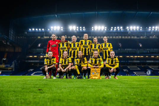  Goalkeeper Jennifer Falk, Aivi Luik, Johanna Fossdalsá Sørensen, Elma Junttila Nelhage, Katariina Kosola and Clarissa Larisey. Bottom row from the left: Marika Bergman Lundin, Anna Anvegård, Rusul Rosa Kafaji, Josefine Rybrink and Anna Sandberg. 