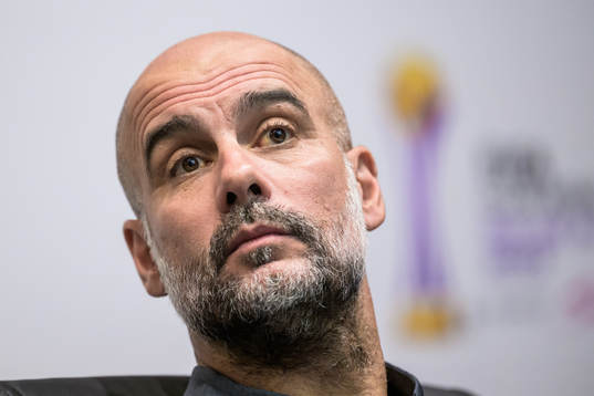 Bla gjennom flere bilder av FIFA Club World Cup, Manchester City, press conference