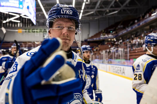 Leksands Patrik Zackrisson jublar