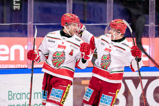 MoDos Josh Dickinson jublar