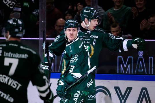 Färjestads Joel Kellman jublar