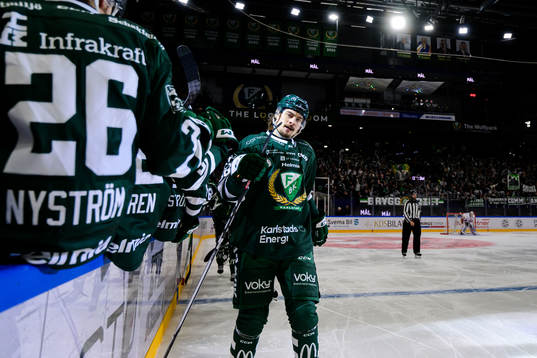 Färjestads David Tomasek jublar