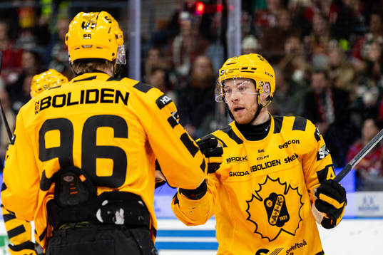 Skellefteås Filip Sandberg jublar