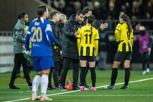 Head coach Mak Lind and Clarissa Larisey of Häcken