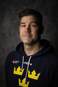 Team Doctor Ryan Allenby of the Swedish under-20 national