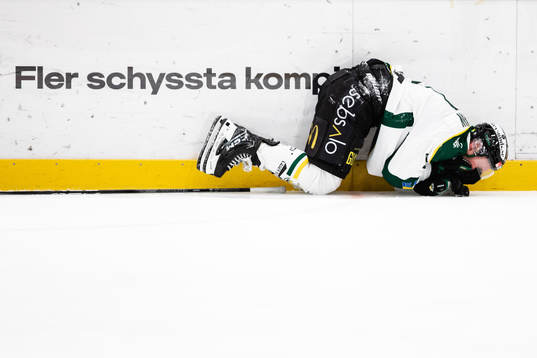 Östersunds Josef Ingman har ont