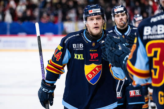 Djurgårdens Olle Liss jublar