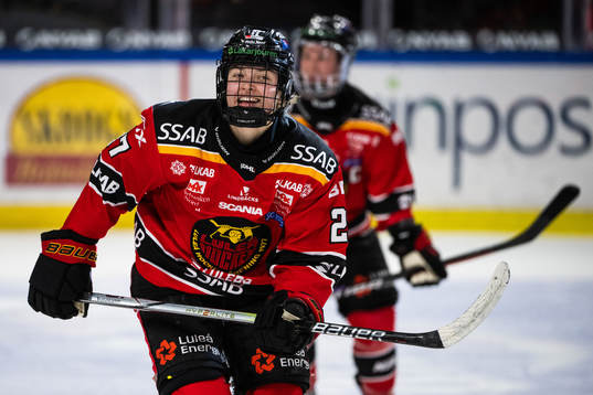 Luleås Jaycee Magwood jublar