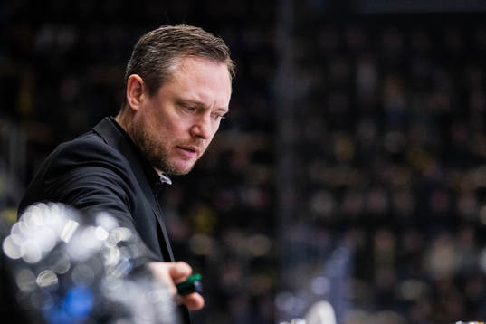 Västerås tränare Karl Helmersson