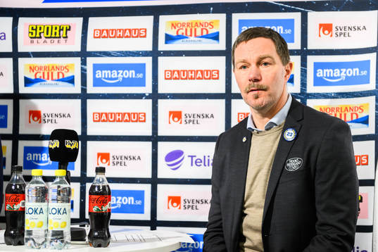 HV71s assisterande tränare Per Gustafsson