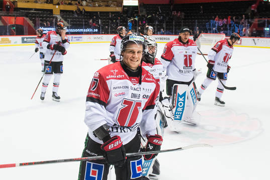 Örebros William Wikman jublar