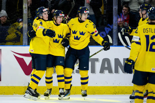 Jonathan Lekkerimäki of Sweden celebrates with Axel