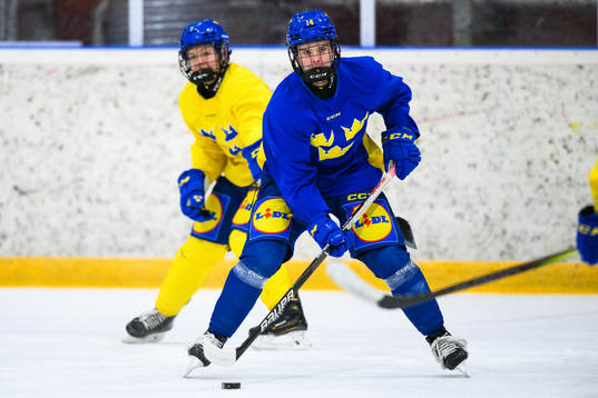 Tilde Utbult of Sweden at a practice session