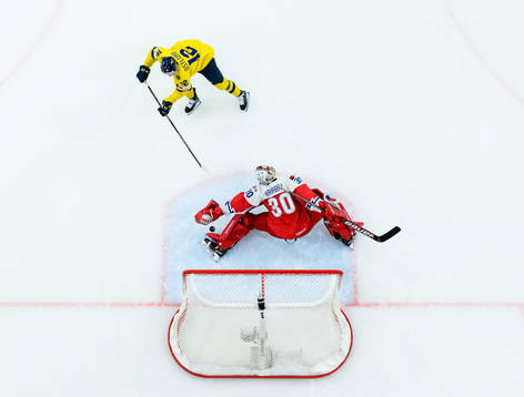 Noah Östlund of Sweden scores 4-2