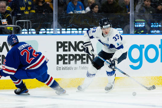 Isaac Howard of USA and Jani Nyman of Finland