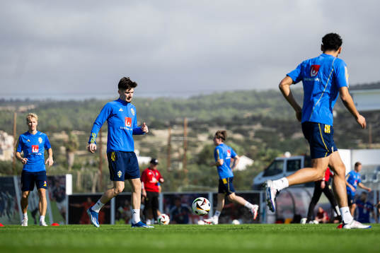 Armin Gigovic of the Swedish men's football national team at a training session