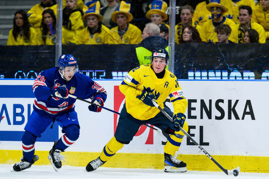 Lane Hutson of USA and Noah Östlund of Sweden