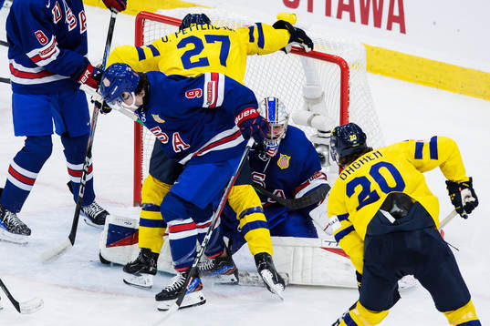 Oskar Pettersson and Liam Öhgren of Sweden against