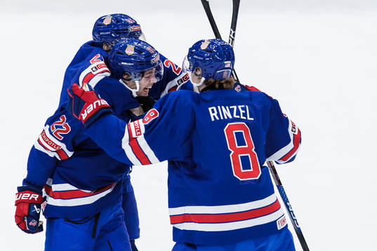 Isaac Howard of USA celebrates the 3-1 goal