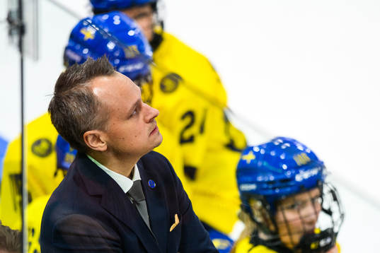 Head coach Andreas Karlsson of Sweden