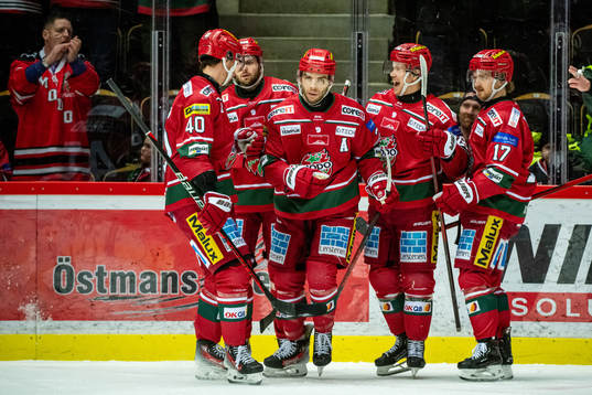 MoDos Josh Dickinson jublar