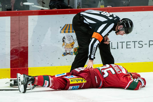 MoDos Sam Vigneault har ont