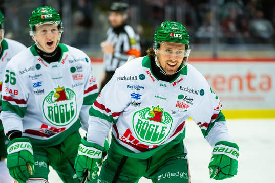 Rögles Michael Kapla jublar