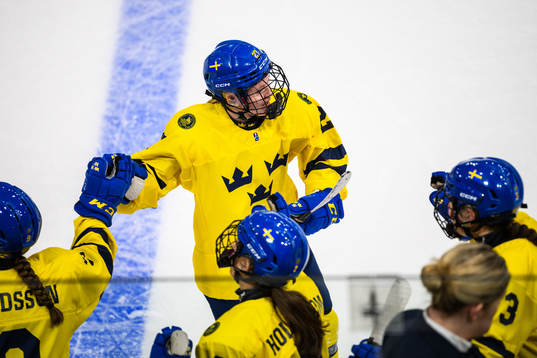 Anna Brenkle of Sweden celebrates