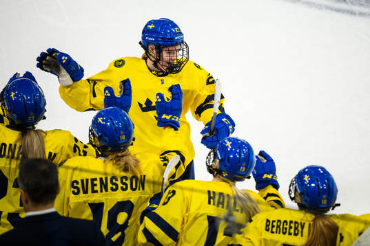 Anna Brenkle of Sweden celebrates