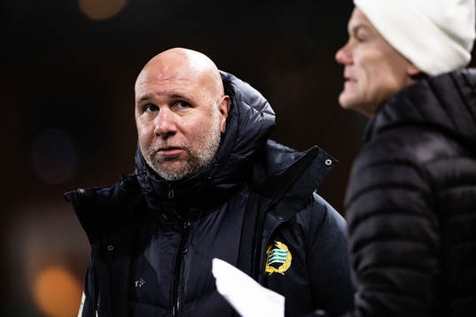 Herrlagets sportchef Mikael Hjelmberg