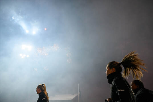 Spelarna värmer upp