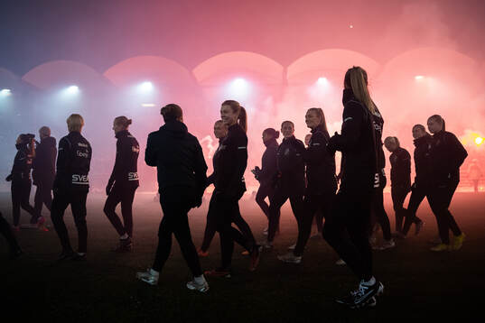 Bla gjennom flere bilder av Fotboll, Allsvenskan, AIK, träning