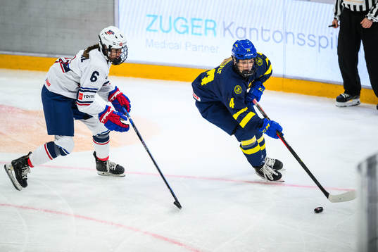 Taylor Senecal of USA and Tilde Utbult of Sweden